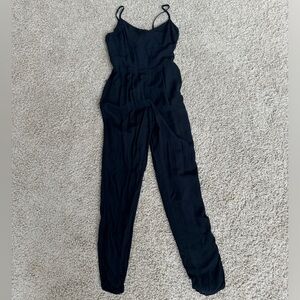 New Look Black Jumpsuit | Size 6P